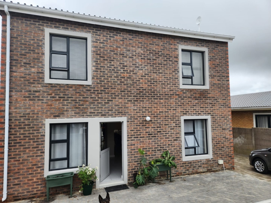 3 Bedroom Property for Sale in Kleinkrantz Western Cape